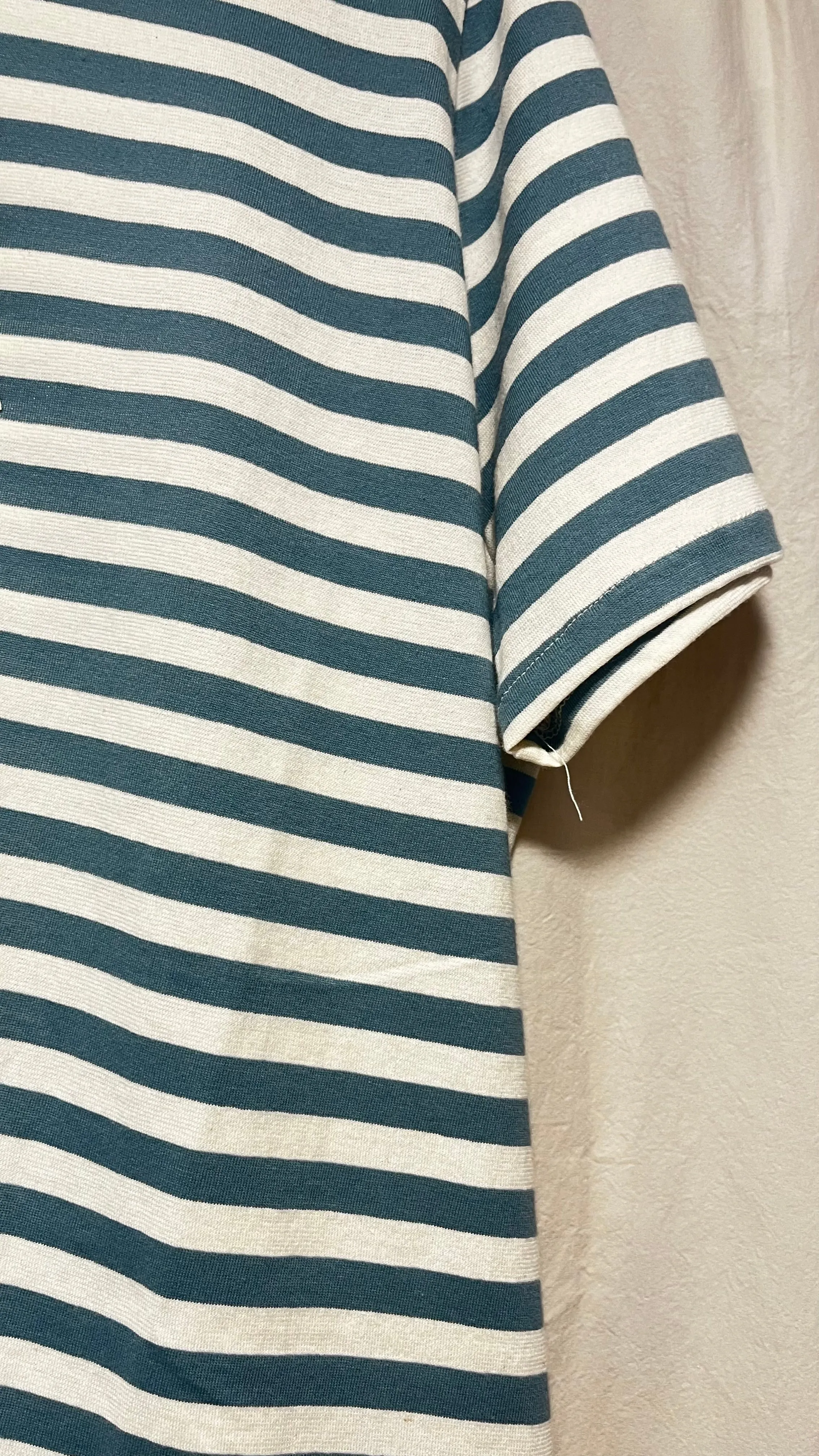 Apuntob Short Sleeve Tee in Striped Sea