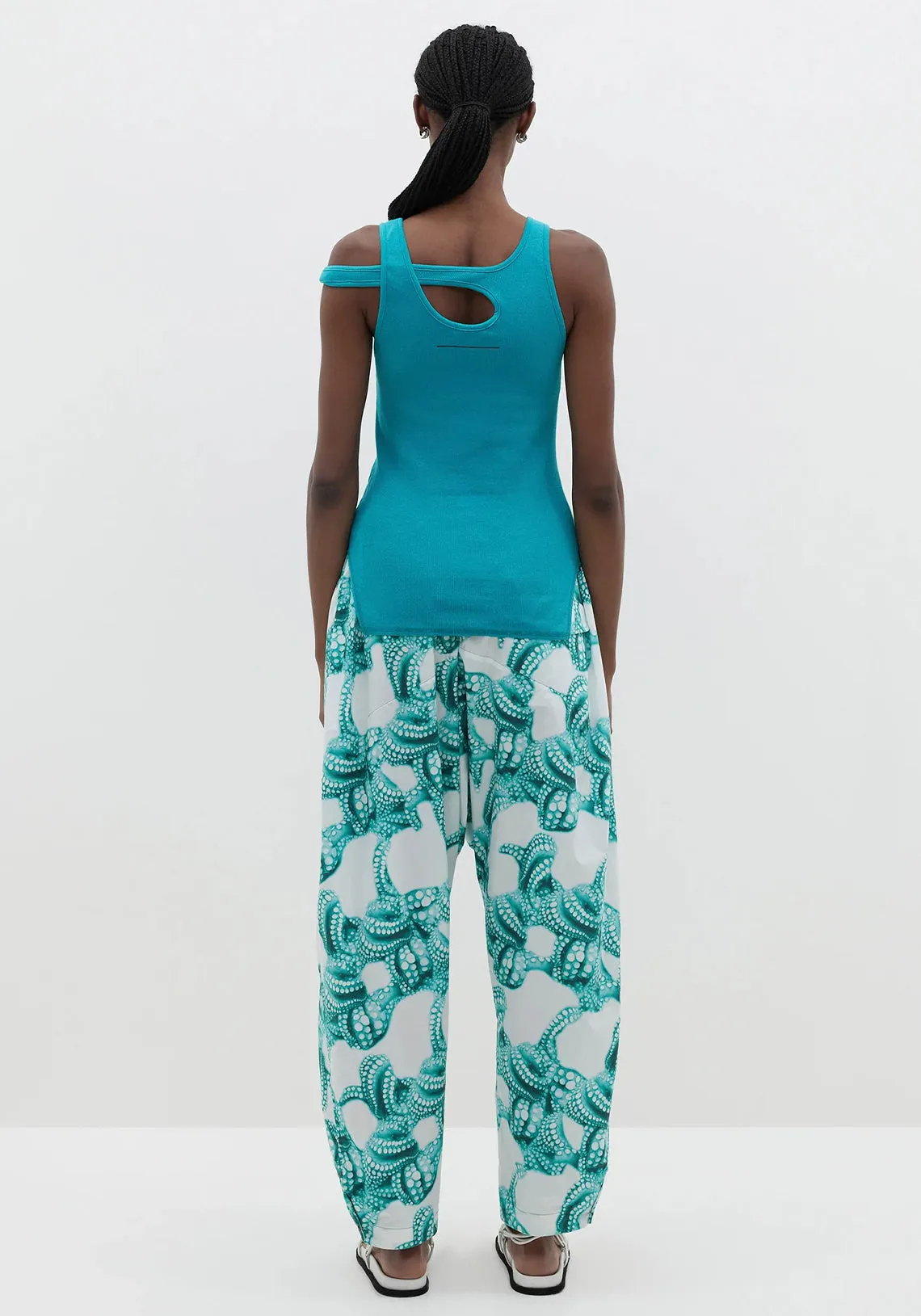 CROSSOVER DETAIL RIB TANK