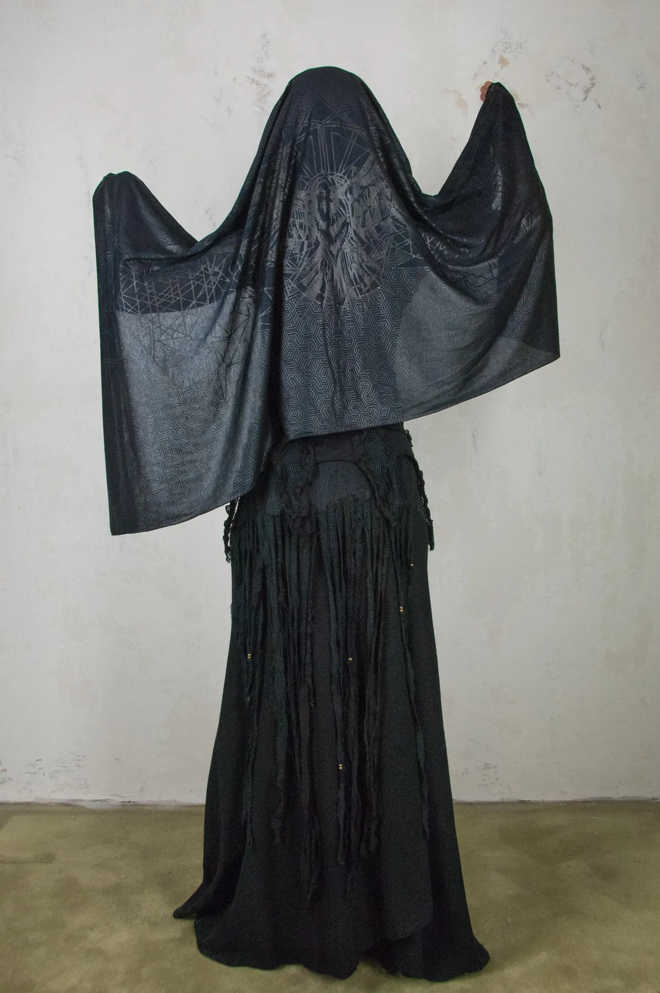 Safi Scarf Crow