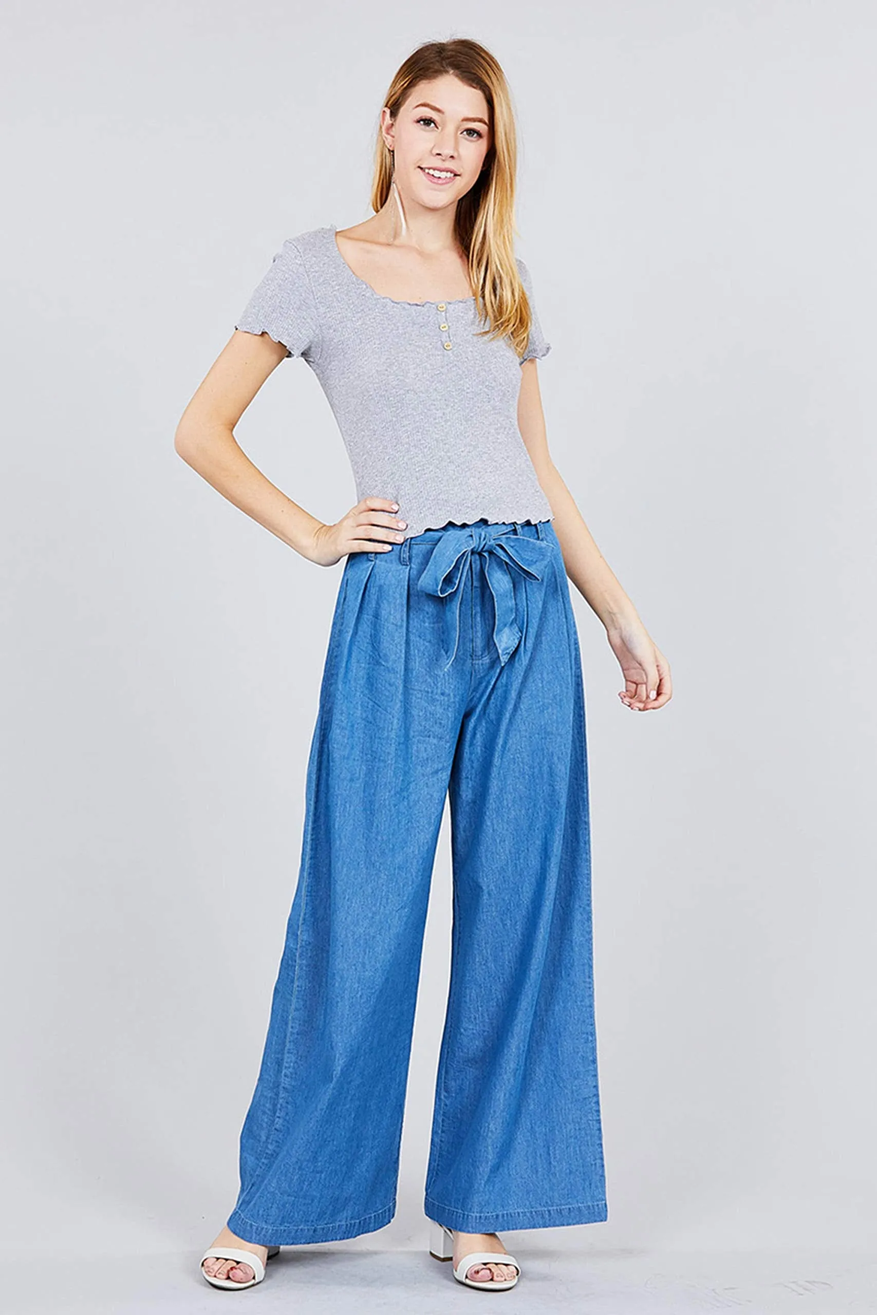 Women's Double Scoop Neck With Button Rib Lettuce Hem Crop Top