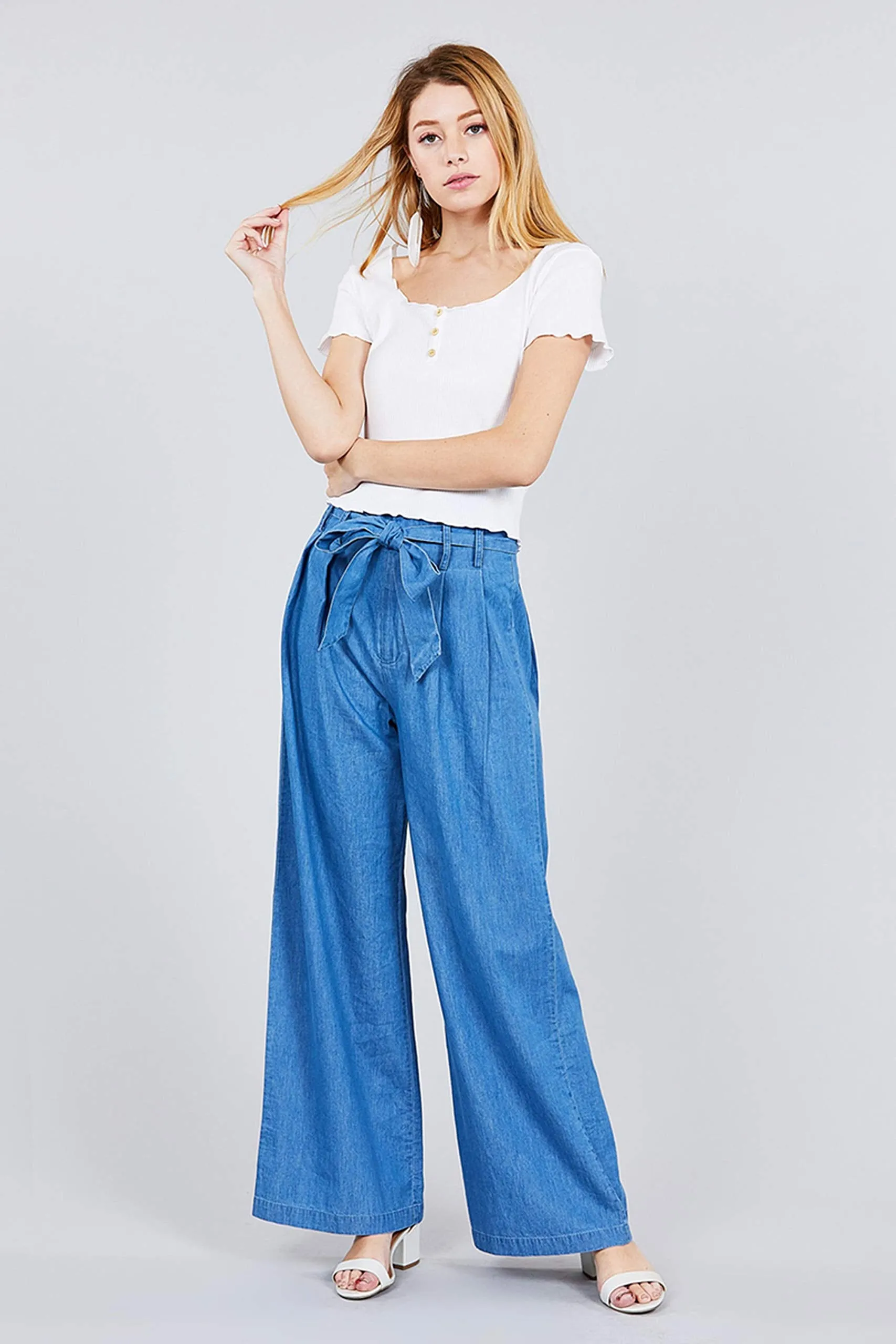 Women's Double Scoop Neck With Button Rib Lettuce Hem Crop Top